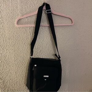 NWOT Baggallini Pocket Town Purse Nylon Crossbody Bag Lightweight Adjustable